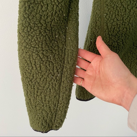 Patagonia Retro Pile 1/4 zip fleece in Nomad Green - Picture 4 of 7